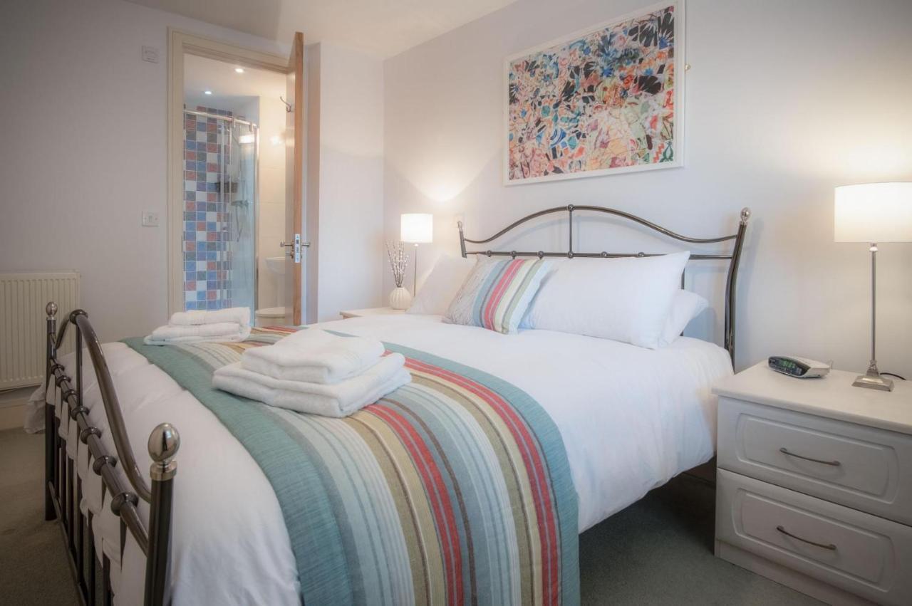Minarvon - 2 Bedroom Apartment - Saundersfoot Bagian luar foto