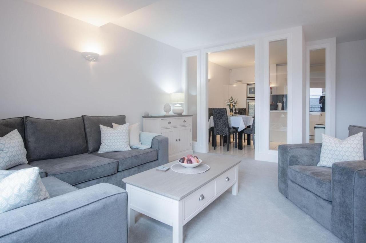 Minarvon - 2 Bedroom Apartment - Saundersfoot Bagian luar foto