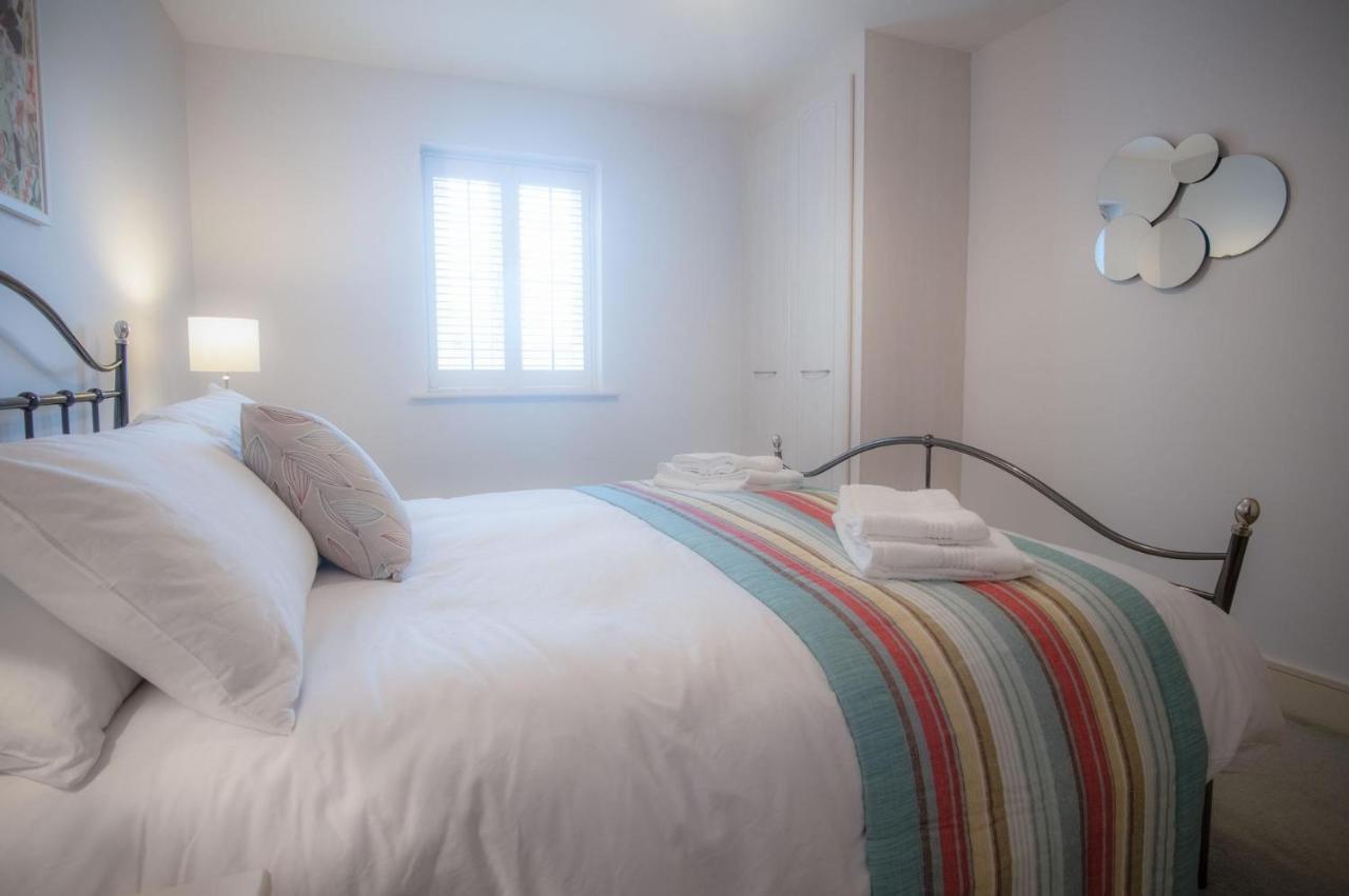 Minarvon - 2 Bedroom Apartment - Saundersfoot Bagian luar foto