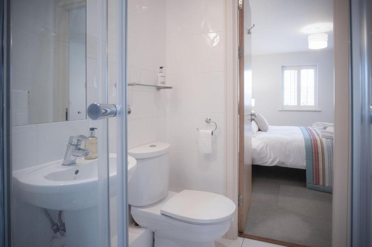 Minarvon - 2 Bedroom Apartment - Saundersfoot Bagian luar foto