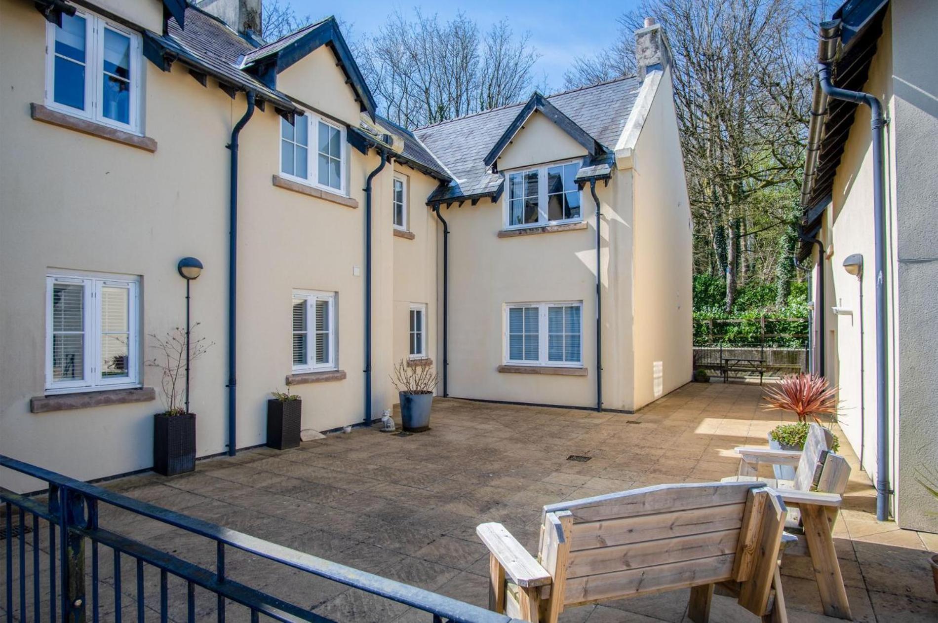 Minarvon - 2 Bedroom Apartment - Saundersfoot Bagian luar foto