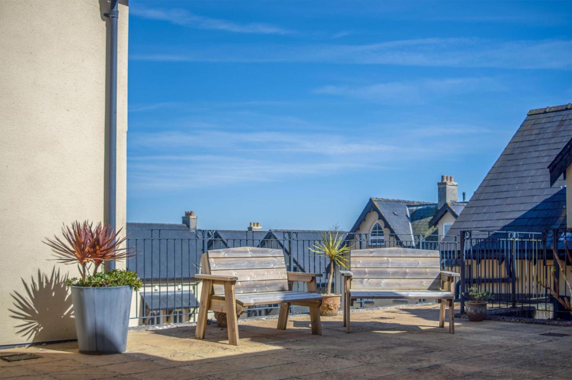 Minarvon - 2 Bedroom Apartment - Saundersfoot Bagian luar foto